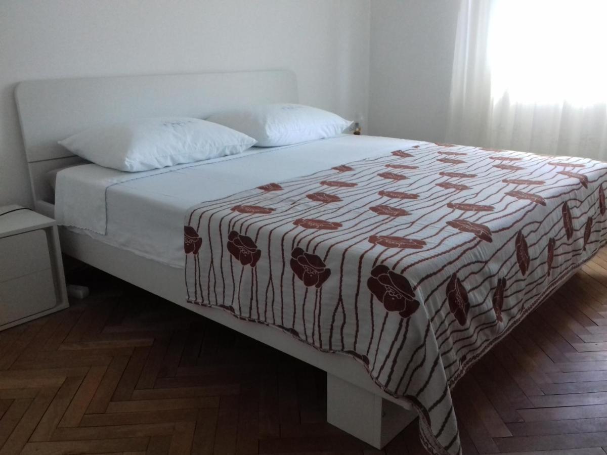 Apartment Dragan Pula Zewnętrze zdjęcie